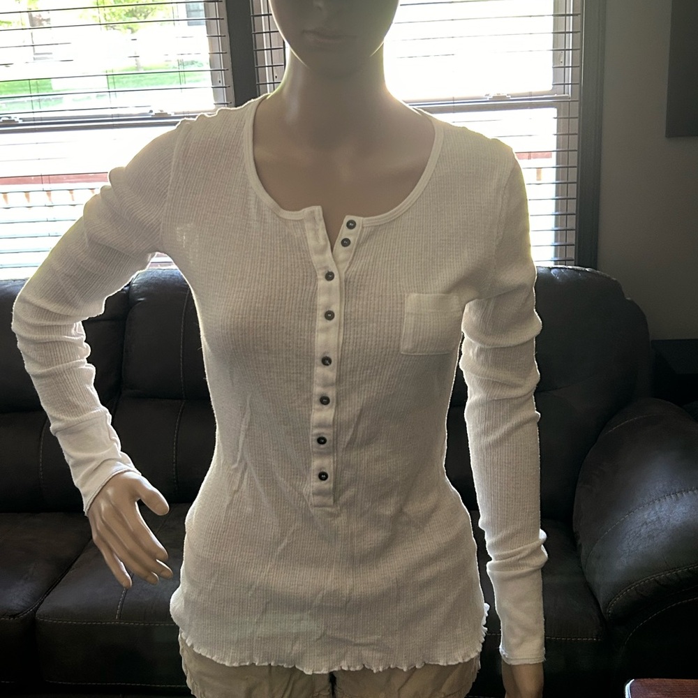 OP Women’s Textured Henley Shirt White Large 11/13